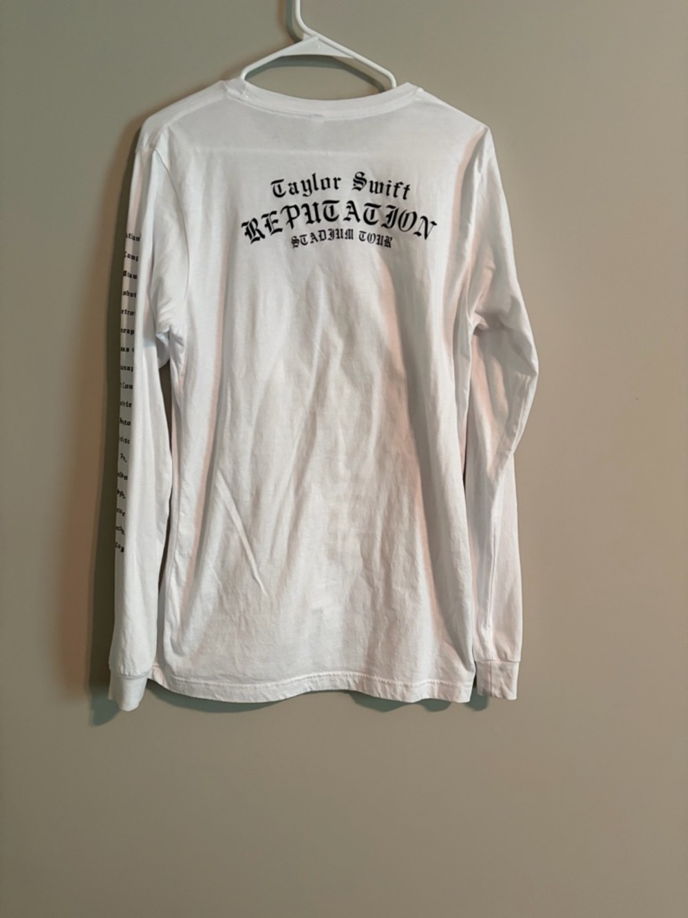 Bella Canvas White Crewneck Long Sleeve Tee - Taylor Swift Reputation Concert - Picture 5 of 7